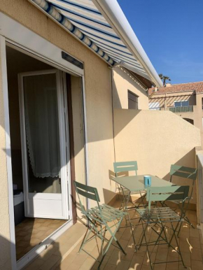 Appartement charmant à Fleury - 30 m² - Vue sur la mer